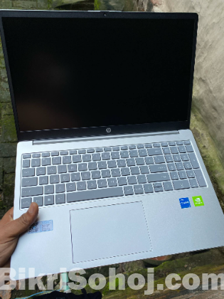 HP Laptop বিক্রি হবে – মাত্র ১১ মাস ইউজড core i5 13gen